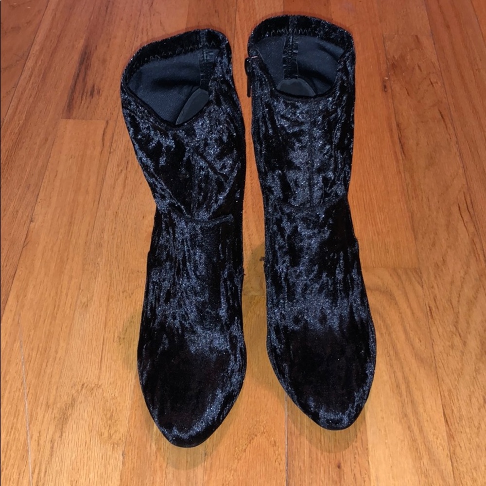 Black crushed velvet booties